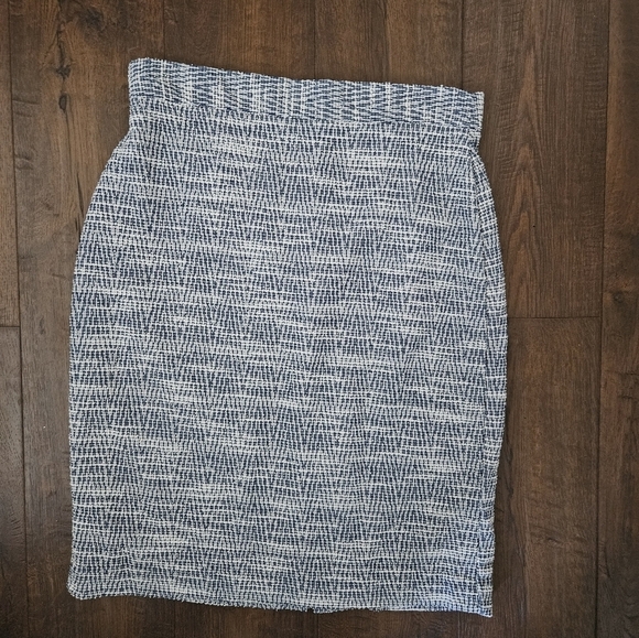 Banana Republic Dresses & Skirts - Banana Republic Blue and White Pencil Skirt